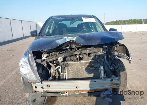 2017 Nissan Versa 1.6 S+ из США, поврежденный, VIN 3N1CN7AP0HL887880